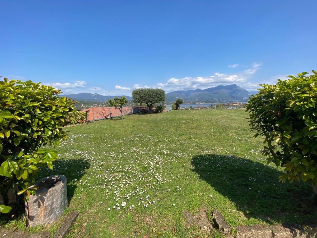 Flowers & Garden Apartment Con Vista Lago Manerba del Garda Eksteriør bilde